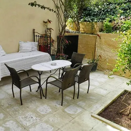 Veroniki & Appartement