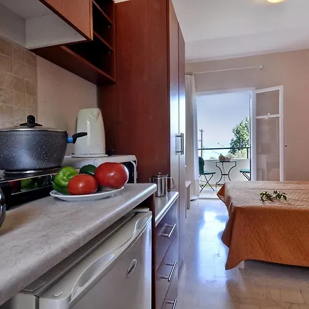 Veroniki & Moraitika