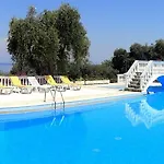 Διαμέρισμα Veroniki & Μωραΐτικα